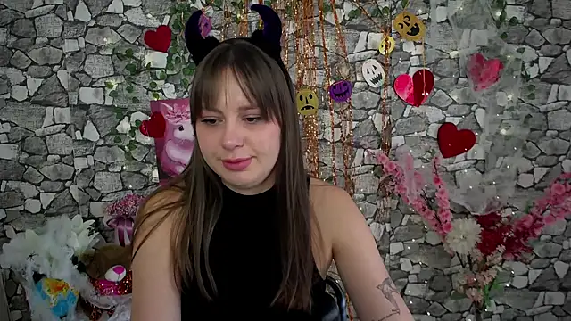 Amanda Bright  online show from 10-30-25, 08:56