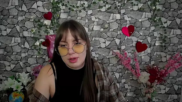 Amanda Bright  online show from 11-25-25, 10:15