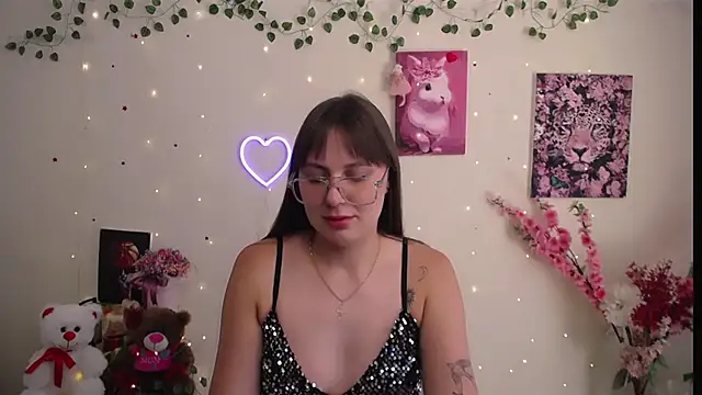 Amanda Bright  online show from 07-16-26, 11:18