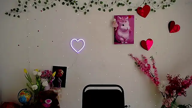 Amanda Bright  online show from 03-12-26, 11:14