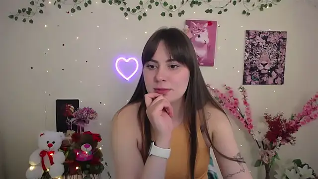 Snapshot of Amanda_Bright_ chatting on 05-13-26, 10:22 Amanda Bright online show from 05-13-26, 10:22