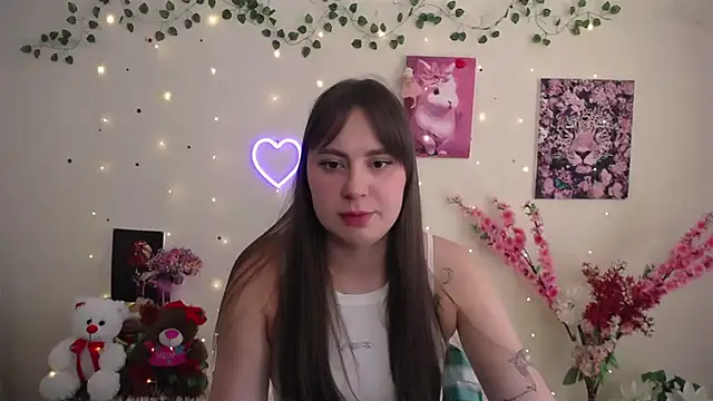 Snapshot of Amanda_Bright_ chatting on 05-20-26, 10:23 Amanda Bright online show from 05-20-26, 10:23