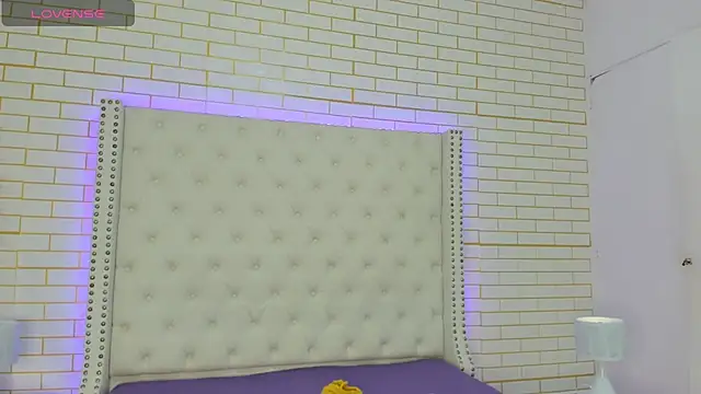 Elody rousse online show from 01-09-26, 11:50