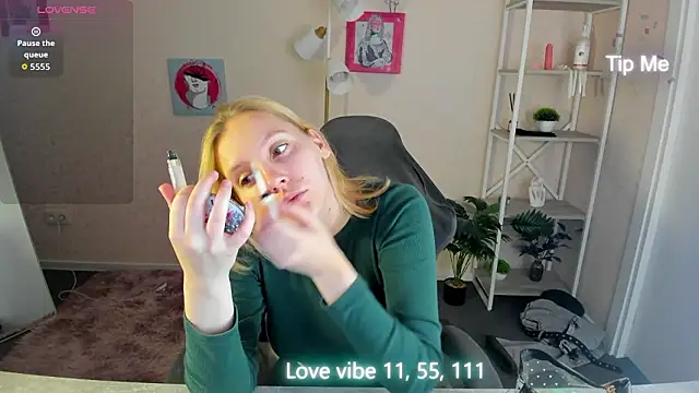 Anna Chelsea online show from 02-17-26, 12:41