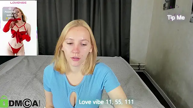 Snapshot of Anna_Chelsea chatting on 09-30-25, 06:58 Anna Chelsea online show from 09-30-25, 06:58