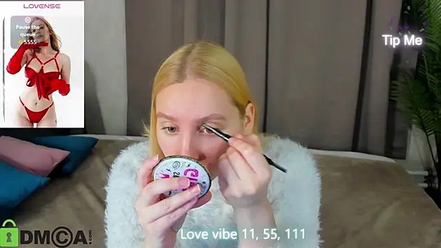 Anna Chelsea online show from 12-22-25, 01:06