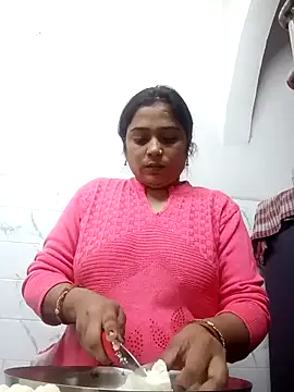 Trisha 71 online show from 12-20-25, 03:04