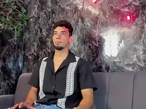 Snapshot of prince_arthur77 chatting on 06-05-26, 01:17 prince arthur77 online show from 06-05-26, 01:17