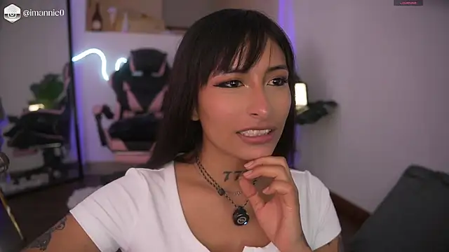 AnnieCouperr online show from 04-14-26, 07:52