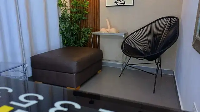 Lia Mar  online show from 10-21-25, 06:18