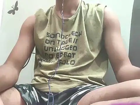 sunny26814 online show from 12-17-25, 07:19