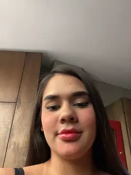 BellaLeclair online show from 10-23-25, 03:10