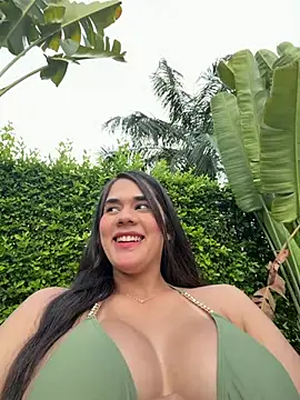 BellaLeclair online show from 04-22-26, 10:38