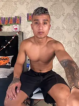 ThiagoBlaze online show from 10-30-25, 02:10