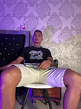 Snapshot of ThiagoBlaze chatting on 02-02-26, 12:26 ThiagoBlaze online show from 02-02-26, 12:26