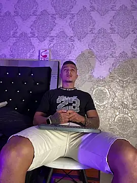 Snapshot of ThiagoBlaze chatting on 03-26-26, 10:46 ThiagoBlaze online show from 03-26-26, 10:46