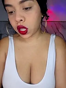 Snapshot of Yemaly_Lee chatting on 05-25-26, 10:52 Yemaly Lee online show from 05-25-26, 10:52