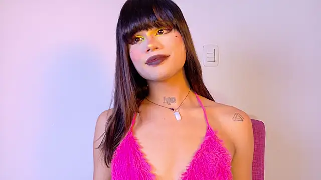 Snapshot of NATASHAA_WINZ chatting on 09-17-25, 04:58 NATASHAA WINZ online show from 09-17-25, 04:58
