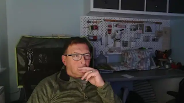 Oorse1966 online show from 11-24-25, 05:02