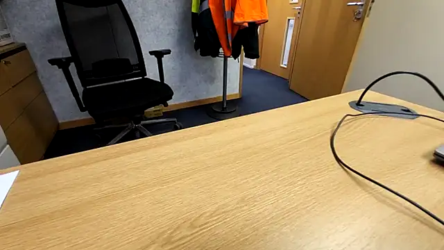 Oorse1966 online show from 11-12-25, 11:58