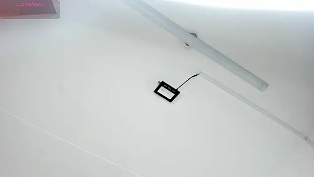 Clhoe Johnson online show from 09-25-25, 12:55