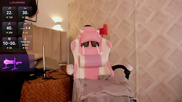 Clhoe Johnson online show from 02-13-26, 12:38