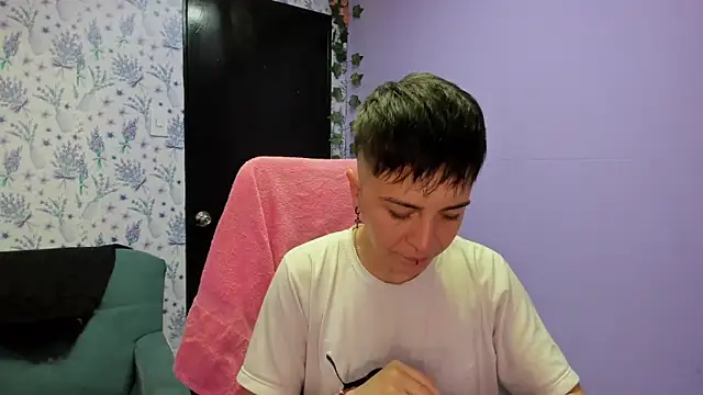  Hannah Hot online show from 10-24-25, 02:32