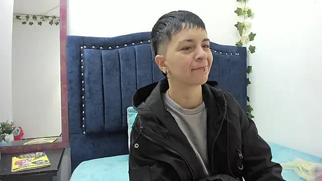  Hannah Hot online show from 11-29-25, 01:50