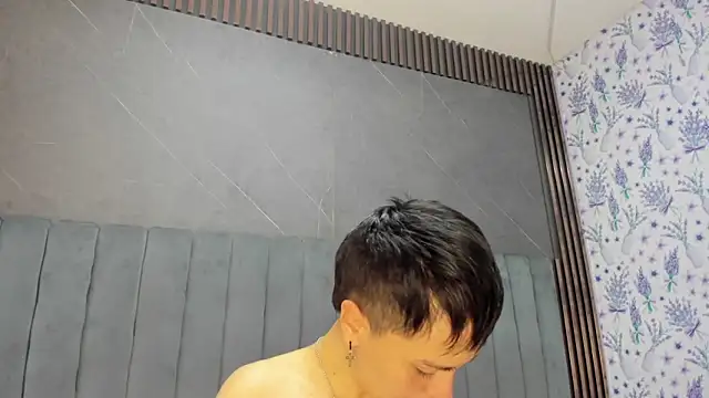  Hannah Hot online show from 12-21-25, 02:57