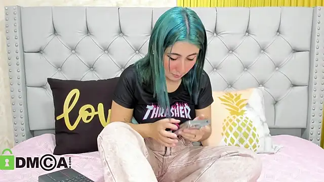 Skarlet 04 online show from 11-20-25, 05:24