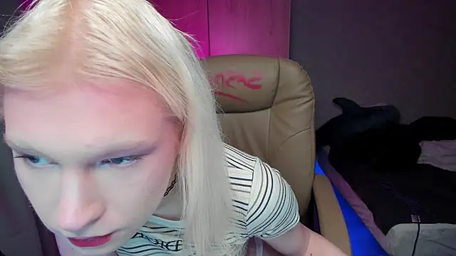 Sasyhk0 online show from 01-12-26, 06:04