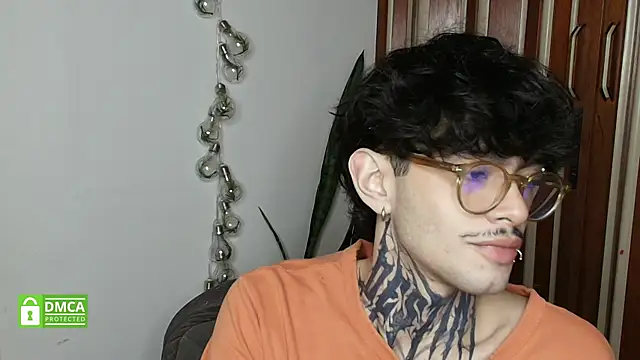 Mihail leroy online show from 01-10-26, 02:18