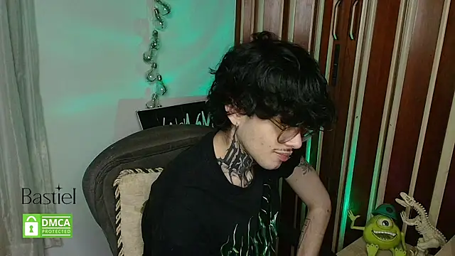 Mihail leroy online show from 10-01-25, 01:11