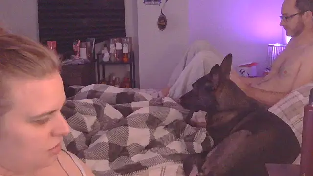 Sexyblonde12344 online show from 10-31-25, 04:03