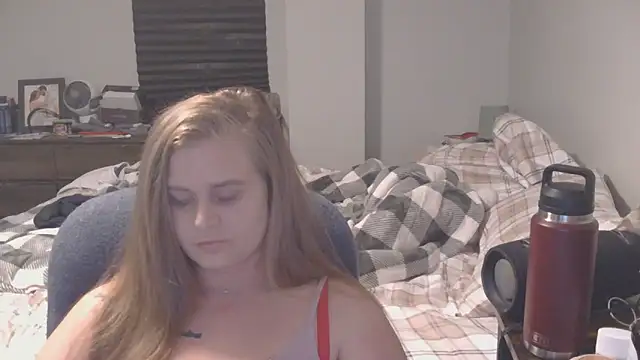 Sexyblonde12344 online show from 11-28-25, 09:04