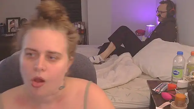 Sexyblonde12344 online show from 11-09-25, 12:25