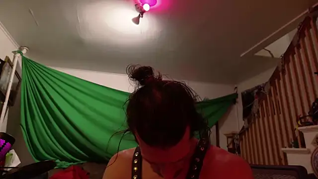 MasterDaddyCool online show from 12-14-25, 09:31