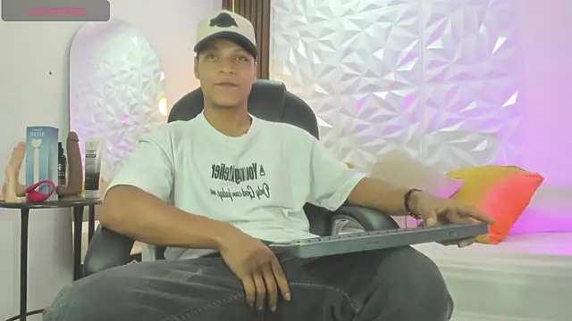 Ricky Owens1 online show from 10-18-25, 01:46