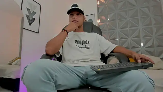 Ricky Owens1 online show from 11-19-25, 06:30