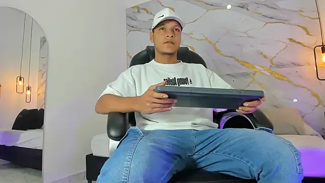 Ricky Owens1 online show from 10-12-25, 01:56