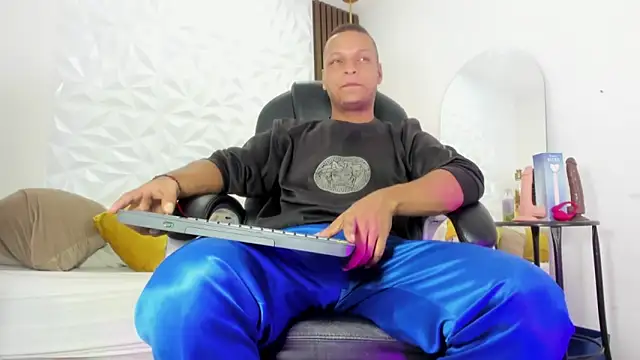 Ricky Owens1 online show from 09-25-25, 02:45