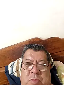 luisfernando66 online show from 12-21-25, 11:01