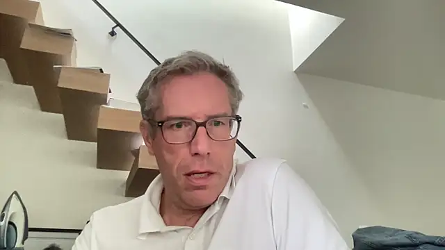 choupipat1 online show from 09-12-25, 12:27