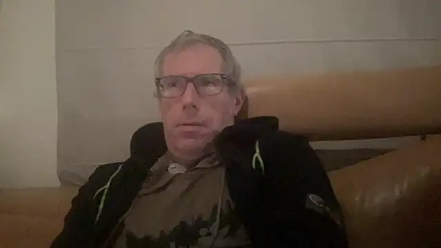 choupipat1 online show from 11-19-25, 08:20