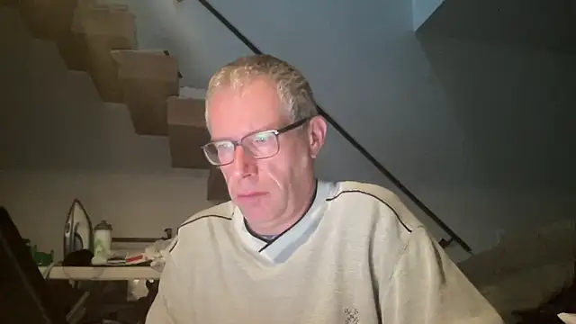 choupipat1 online show from 10-29-25, 06:45