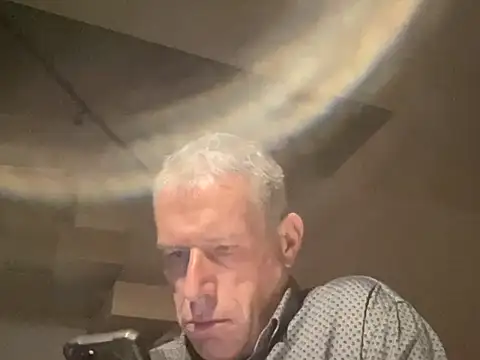 choupipat1 online show from 10-03-25, 04:25