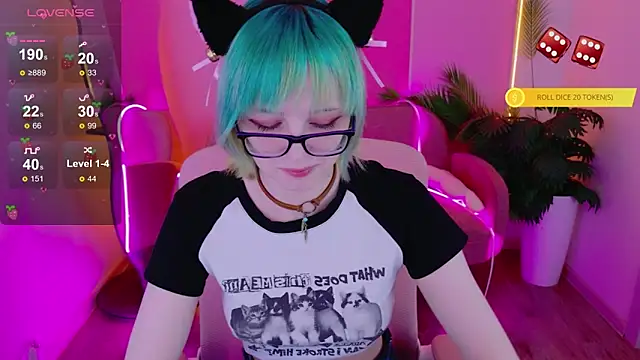 CoralineYoung online show from 04-09-26, 01:39