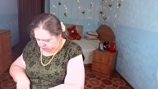 Audrey Aura online show from 09-12-25, 05:07