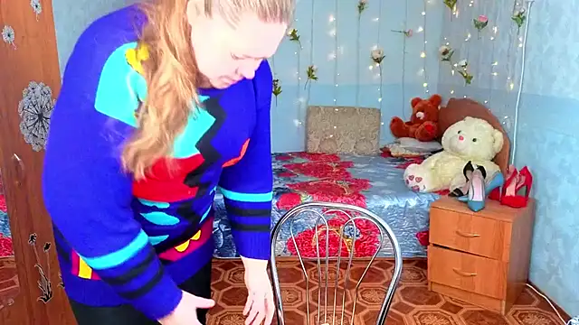 Audrey Aura online show from 10-10-25, 05:08