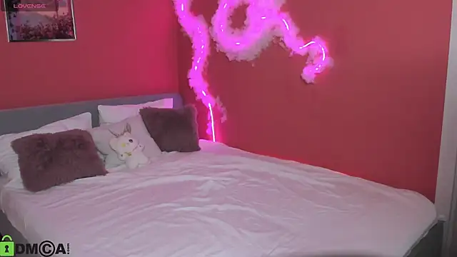 Lisbeth  Salander online show from 12-21-25, 01:41